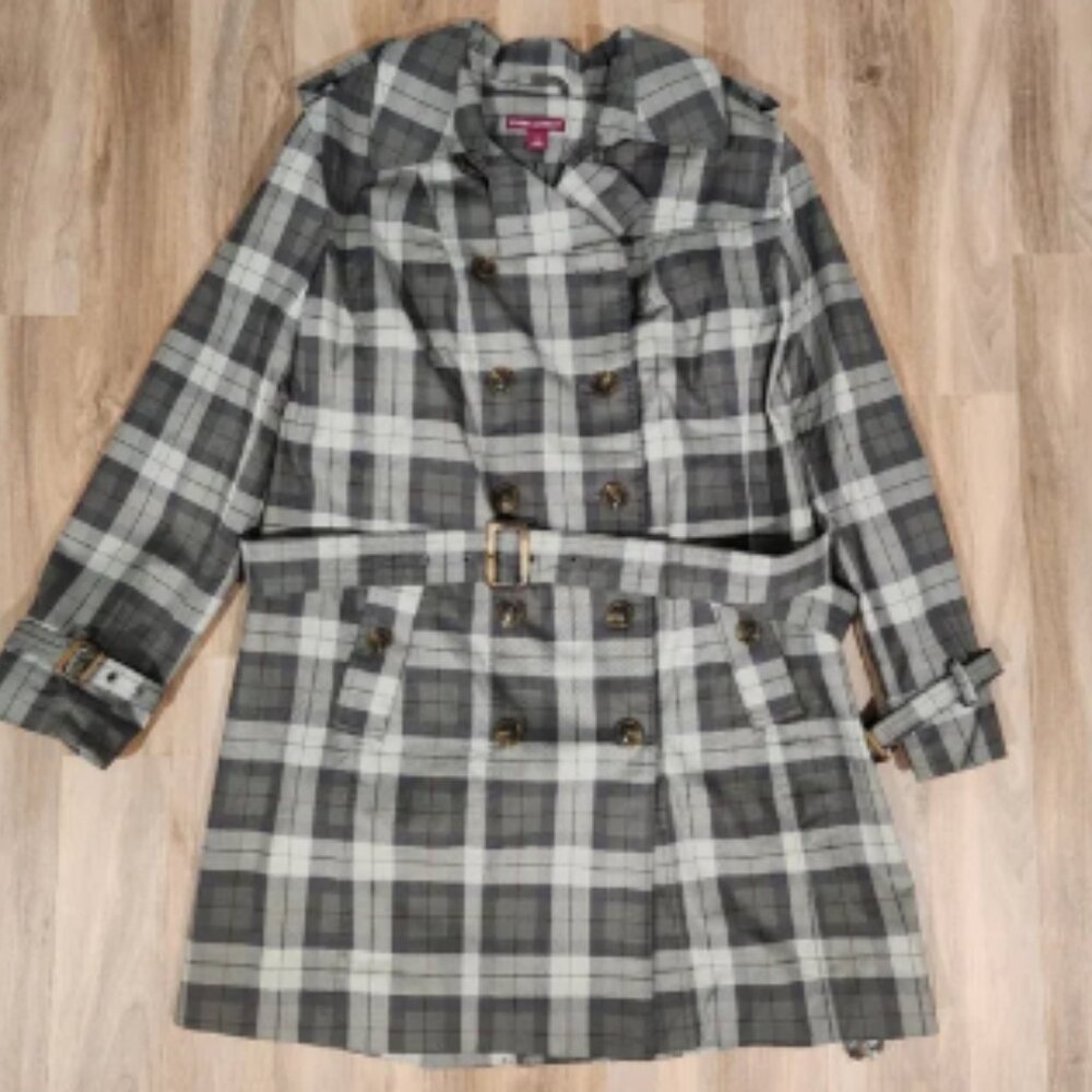 Jessica London Coat, Gray Plaid with‎ Belt, Size 20